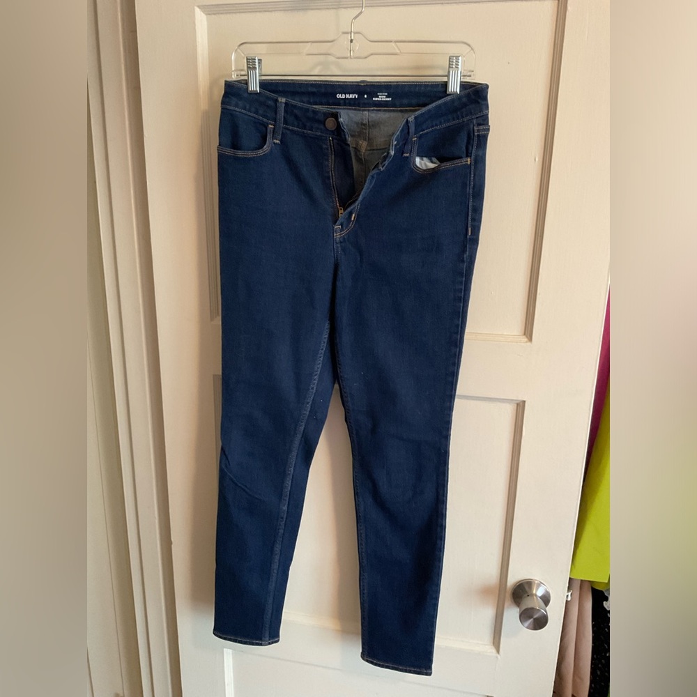 EUC size 8 old navy skinny wow jeans-priced to sell! Make me an offer